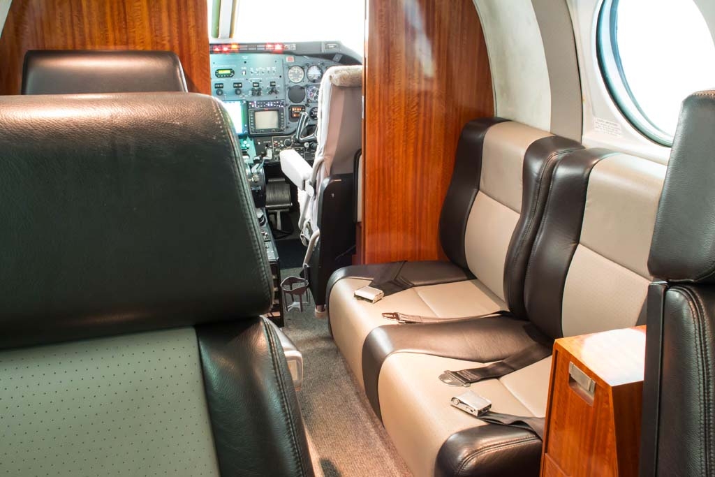 volo privato sul Beechcraft King Air 100